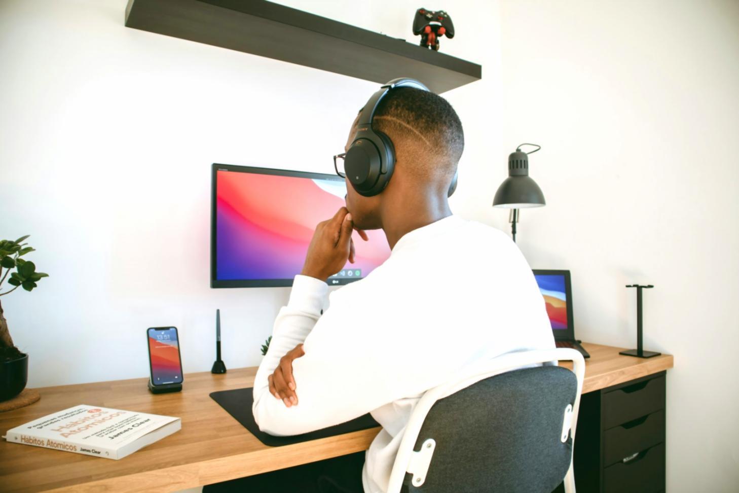 Analyse financière approfondie pour évaluation d'entreprise